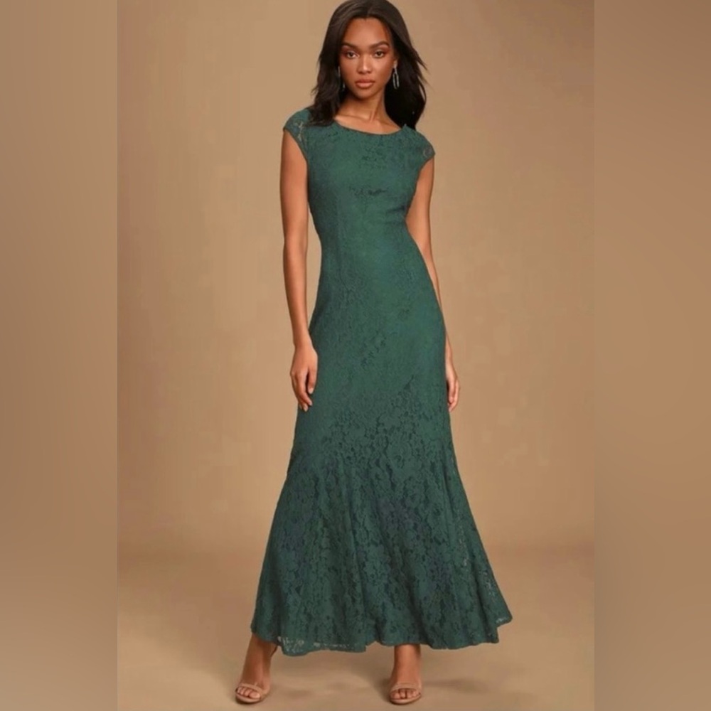 NWT Lulu’s Emerald Green Lace Backless Maxi Dress - Small
